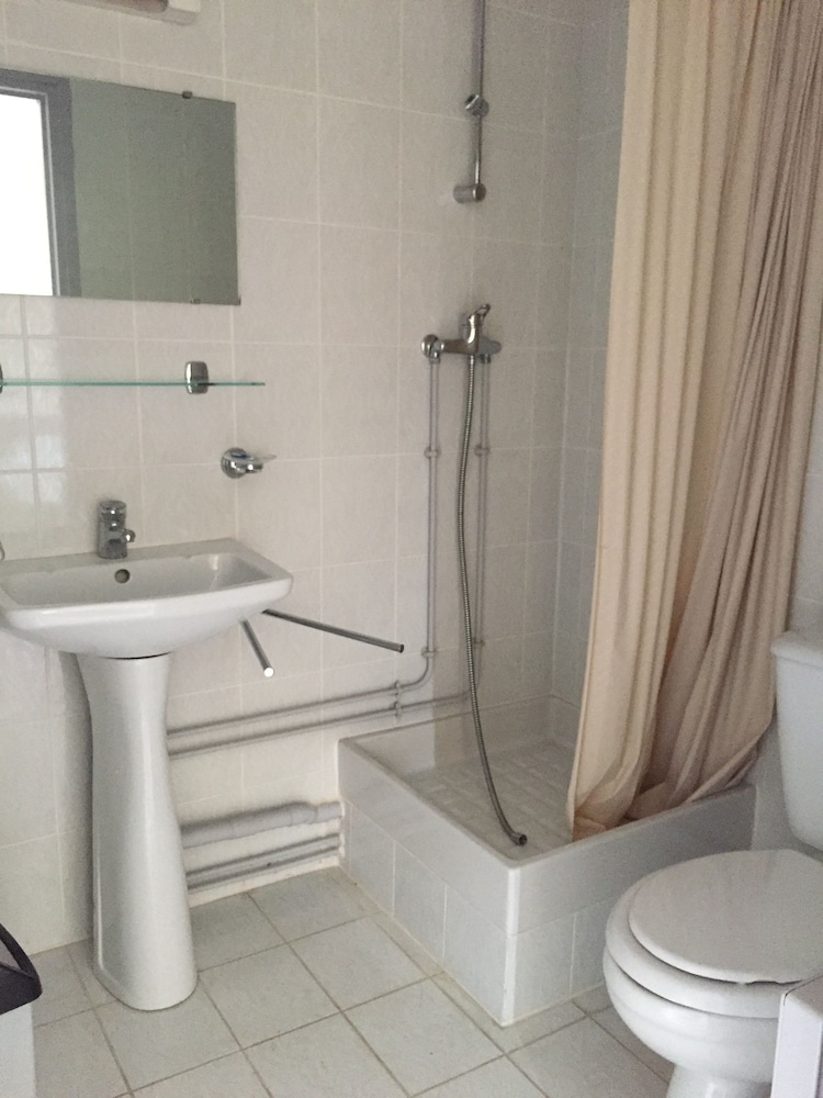 Classic Triple Room - Photo 7