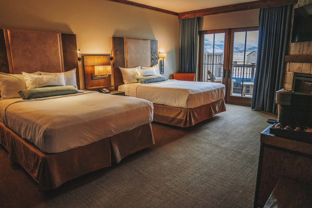 Room, 2 Queen Beds, Mobility Accessible photo 2