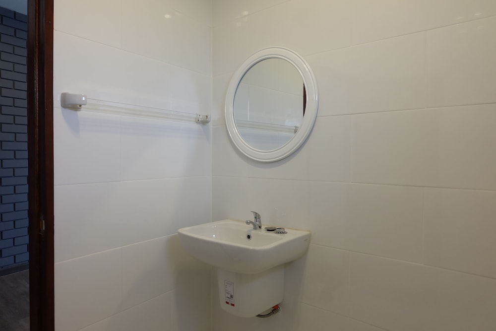 Standard Room - Photo 16