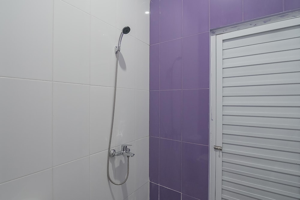 Double Room (RedDoorz) photo 2