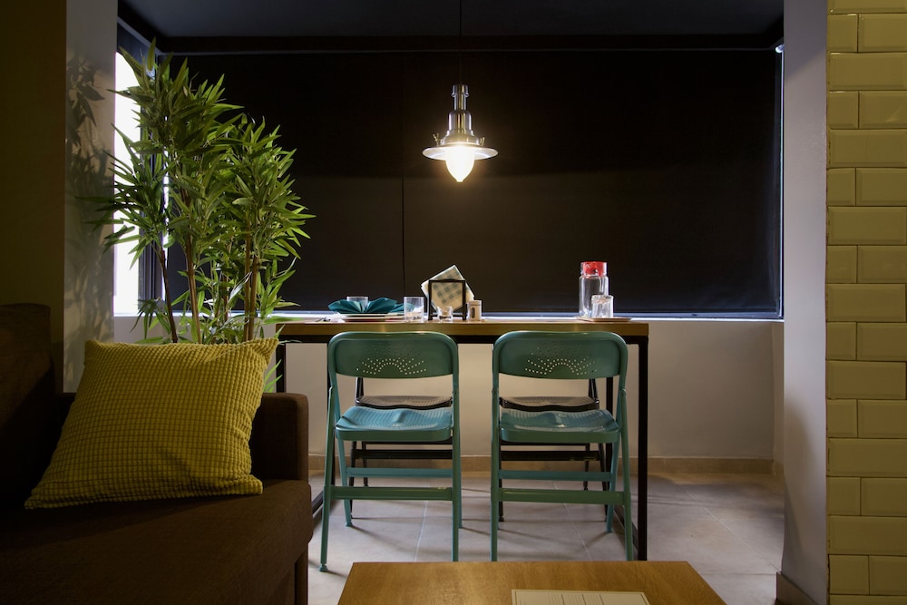 Superior Suite - Photo 17