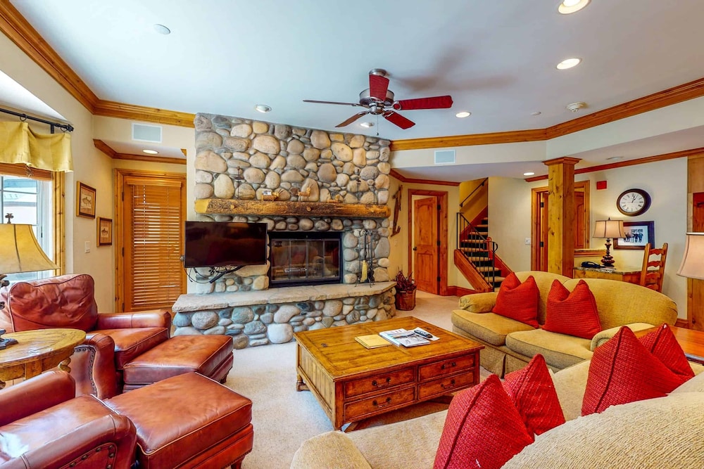 Standard 3 Bedroom Condo