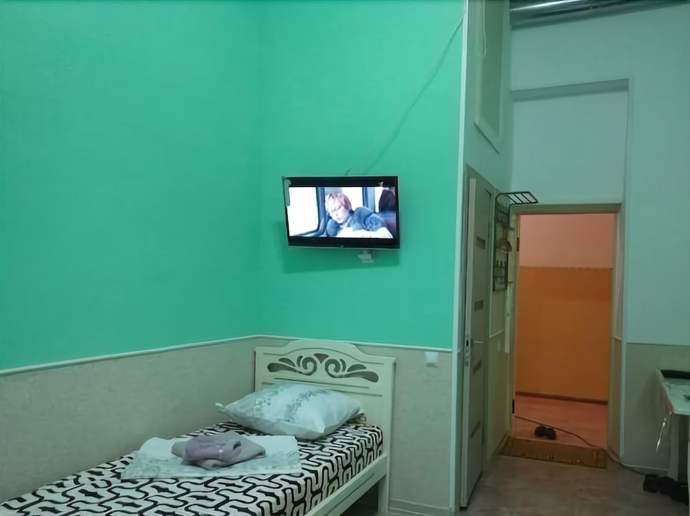 Basic Triple Room, City View photo 1