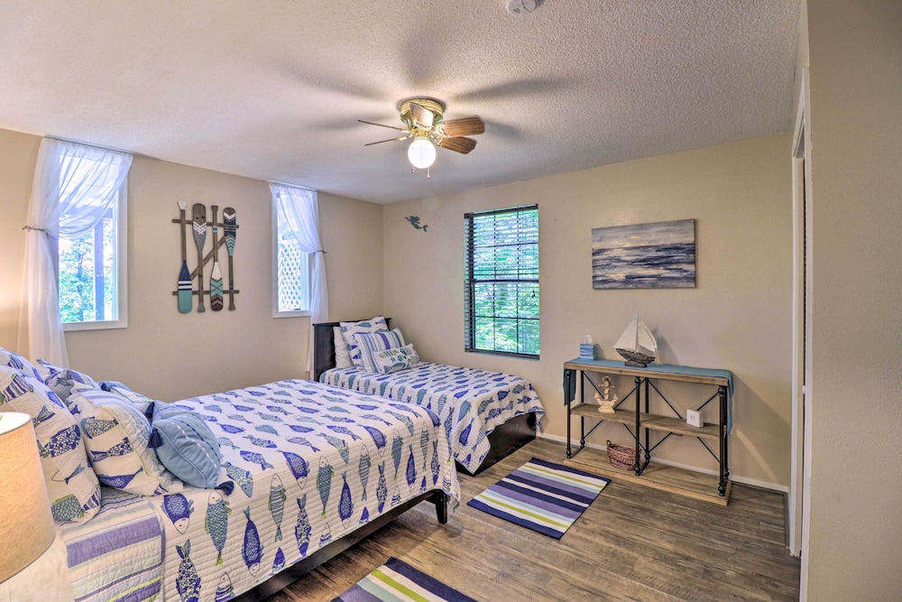 House (4 Bedrooms) photo 2