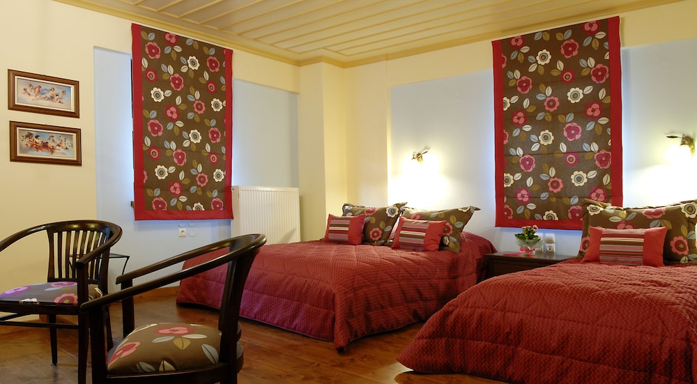 Family Room, Fireplace