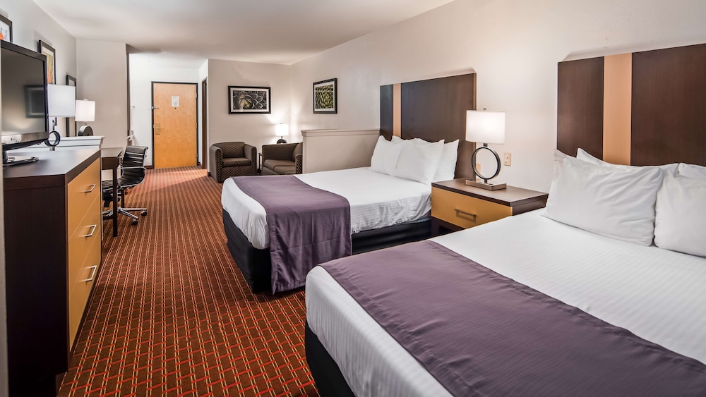 Suite, 1 Twin Bed, Accessible, Bathtub