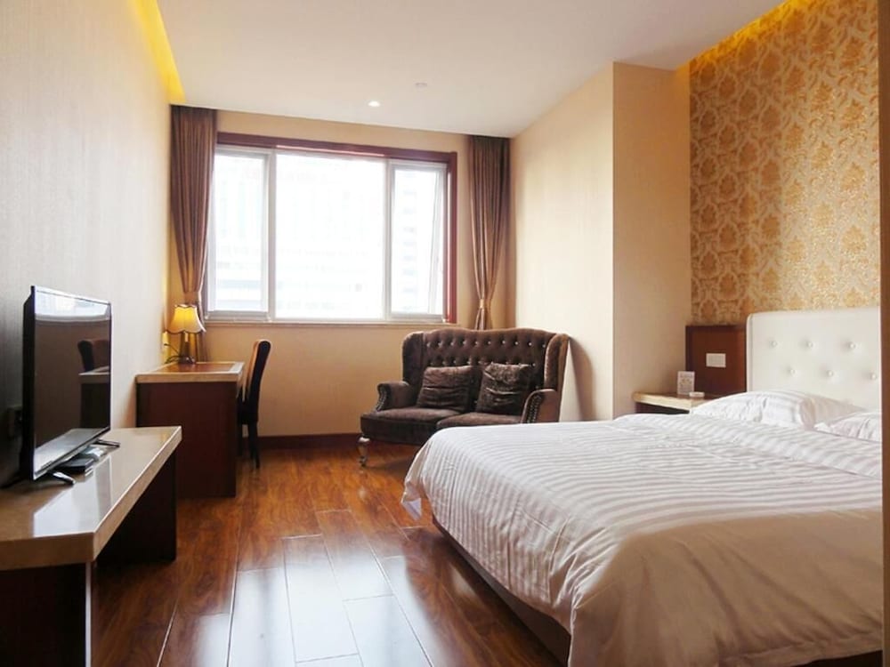 Deluxe Double Room, City View photo 1