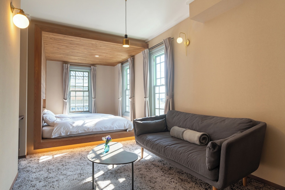 Basic Twin Room, Non Smoking