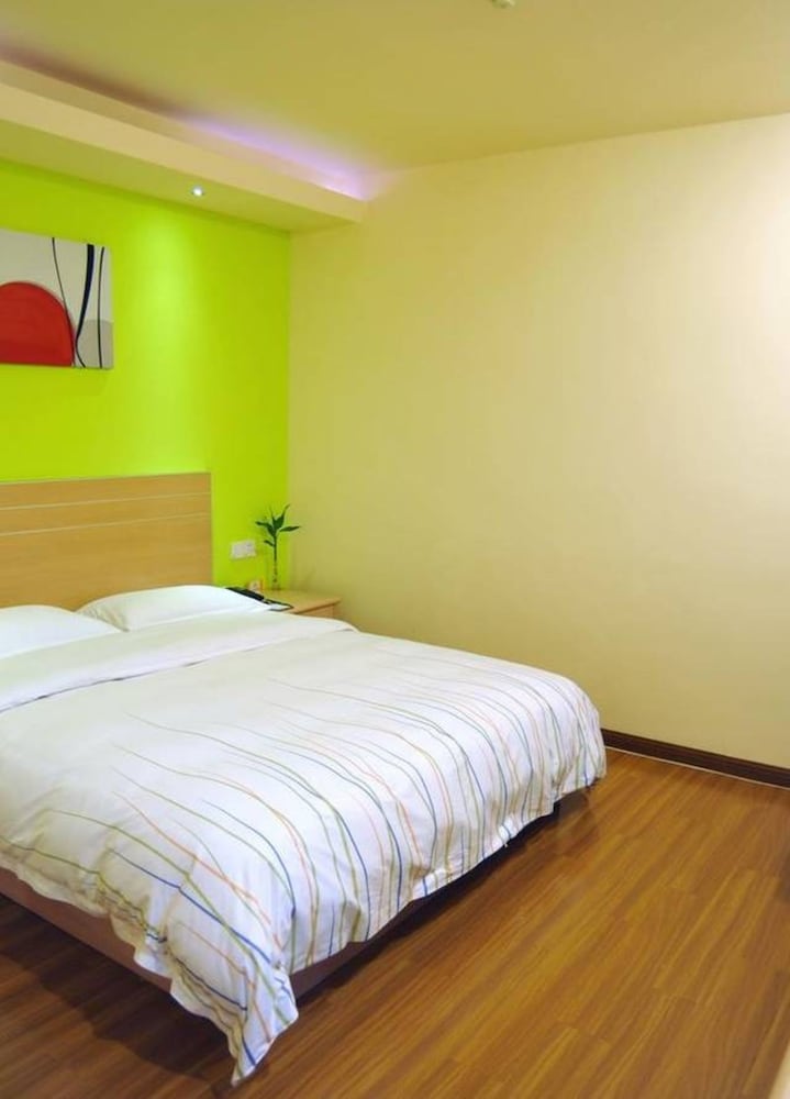 Design Double Room B