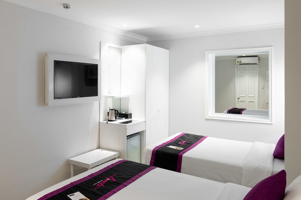 Superior Twin Room photo 1