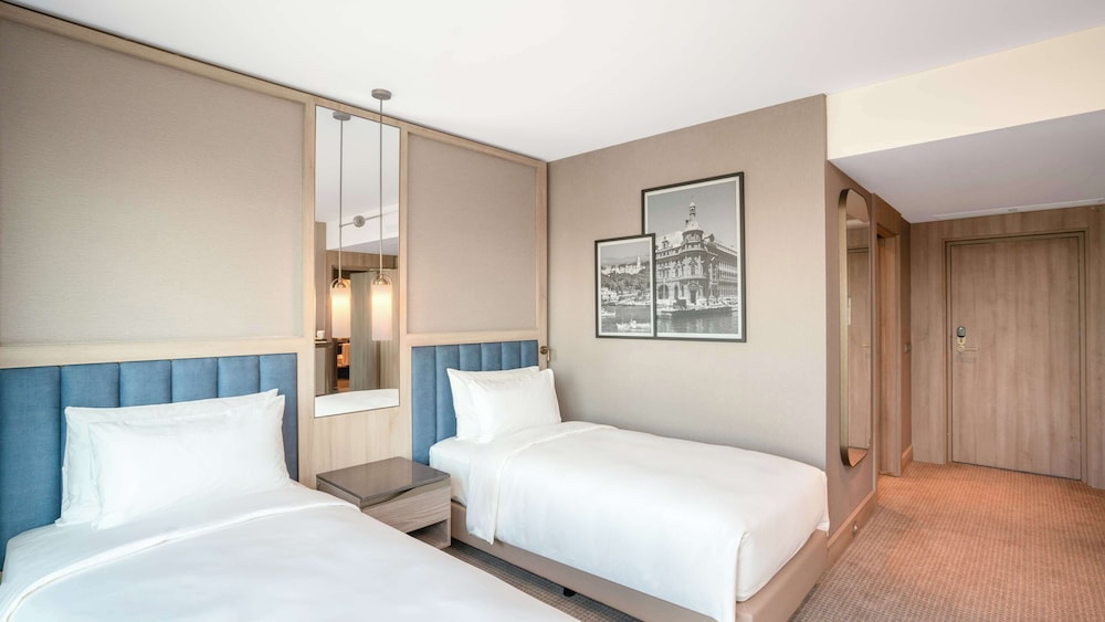 Superior Room, City View photo 2