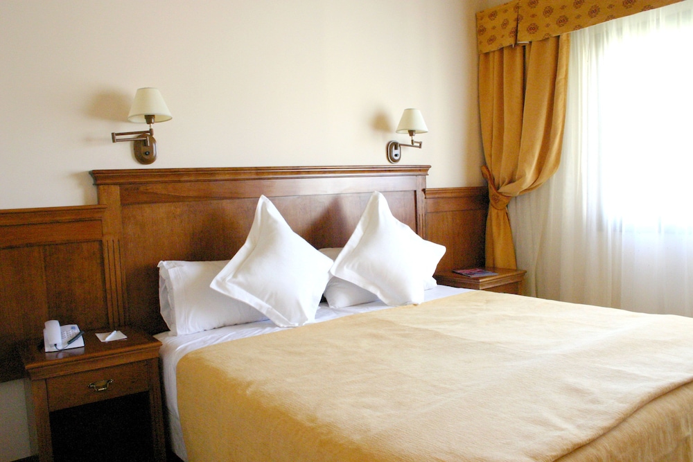Executive Twin Room photo 3