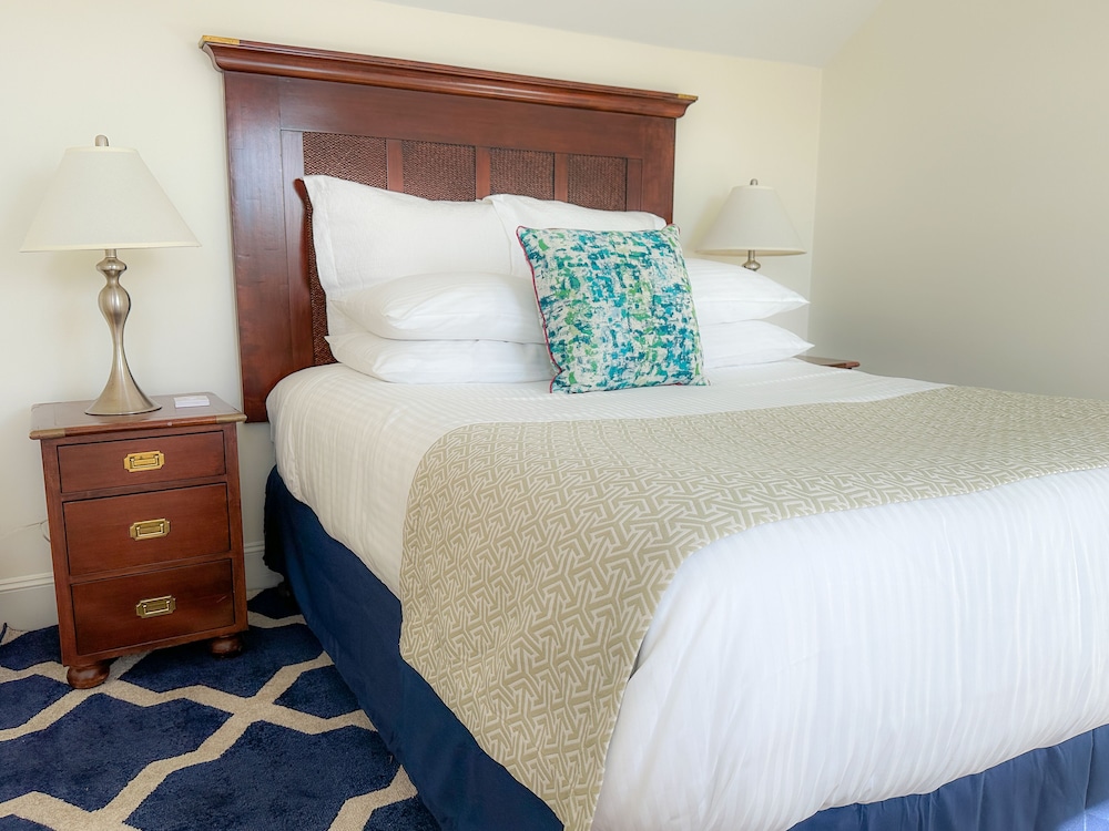 Waterfront Suite photo 2