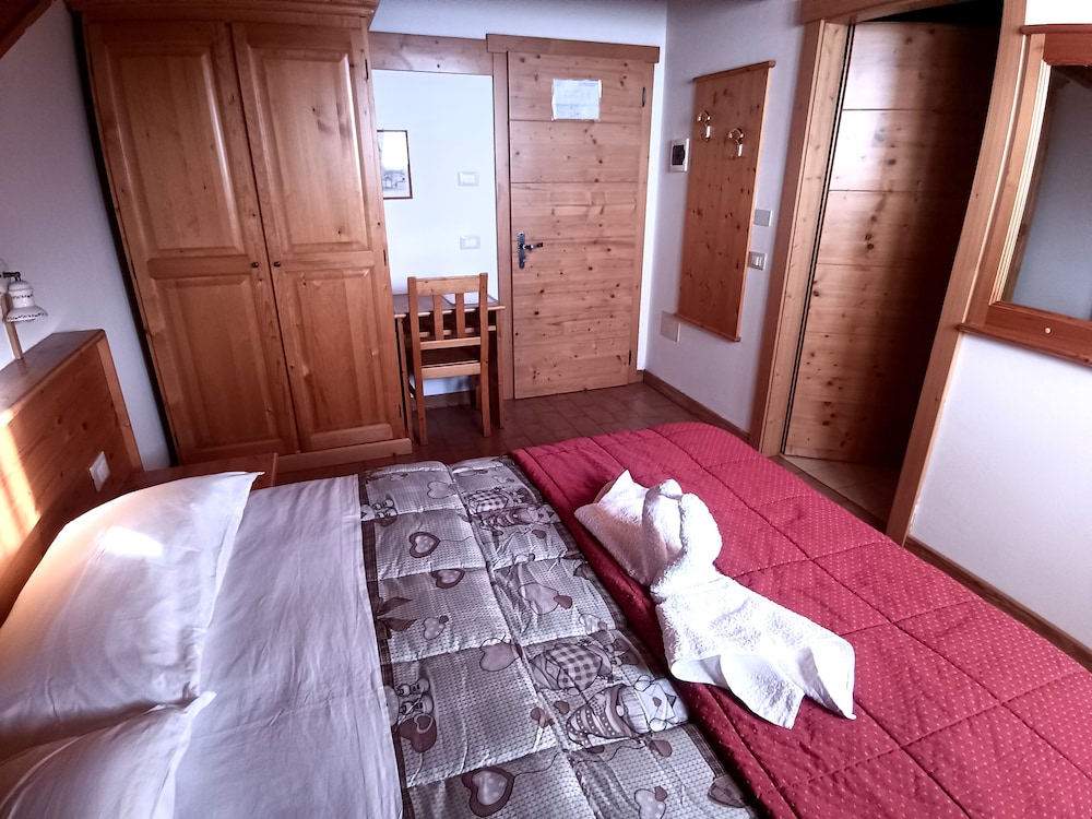Standard Double Room, Balcony photo 3