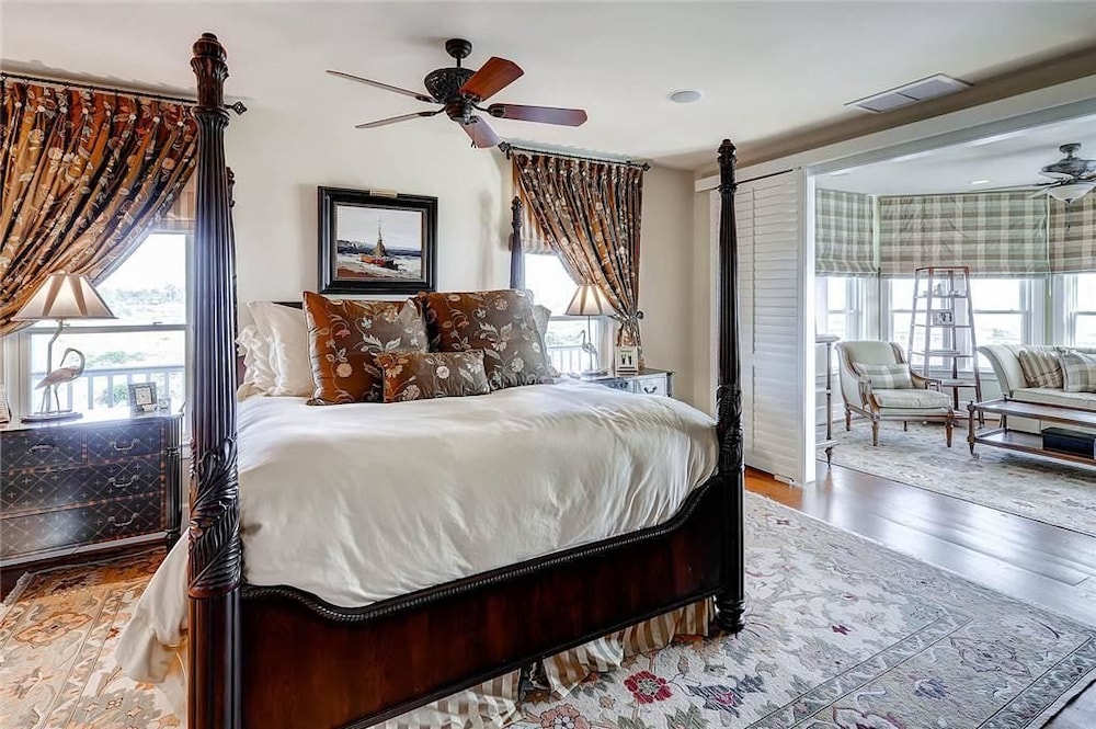 Family House, 4 Bedrooms, Ocean View, Sea Facing photo 1