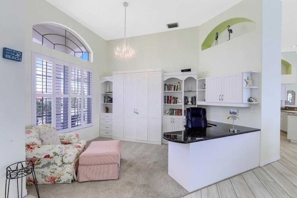 House, Multiple Beds (Waterfront home with views, pool and ) photo 1