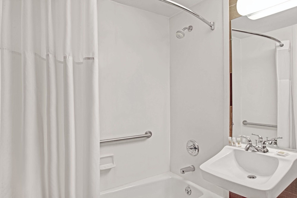 Days Inn by Wyndham Brooklyn, 사진 5