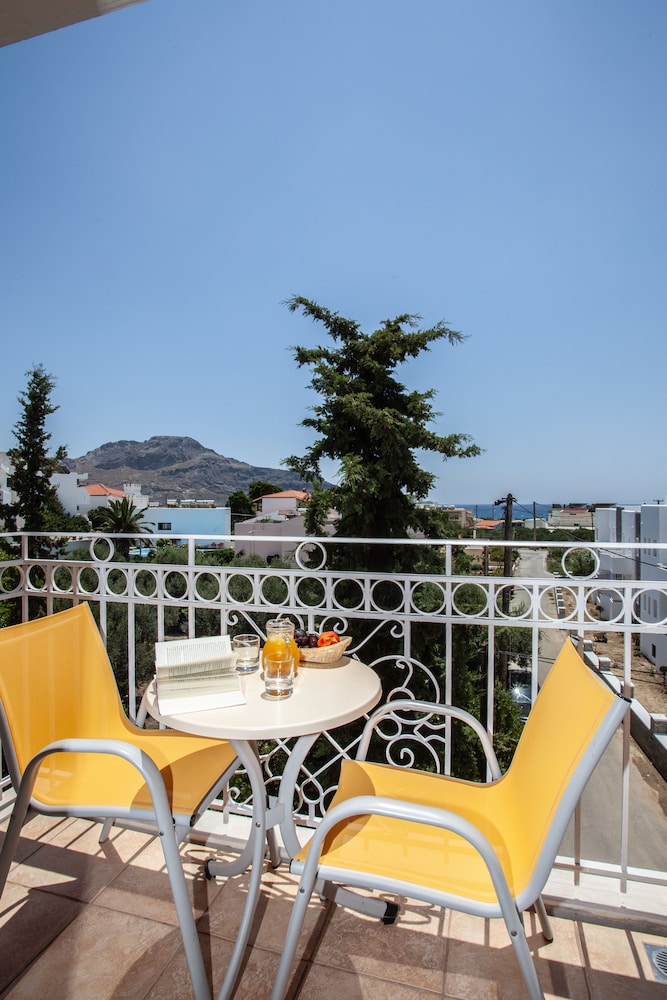 Deluxe Double Room, Sea View photo 3