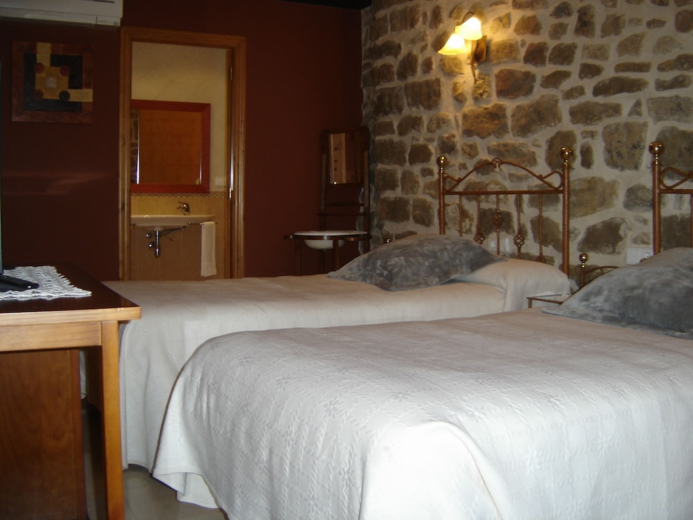 Double Room, Multiple Beds, Balcony (La Coma)
