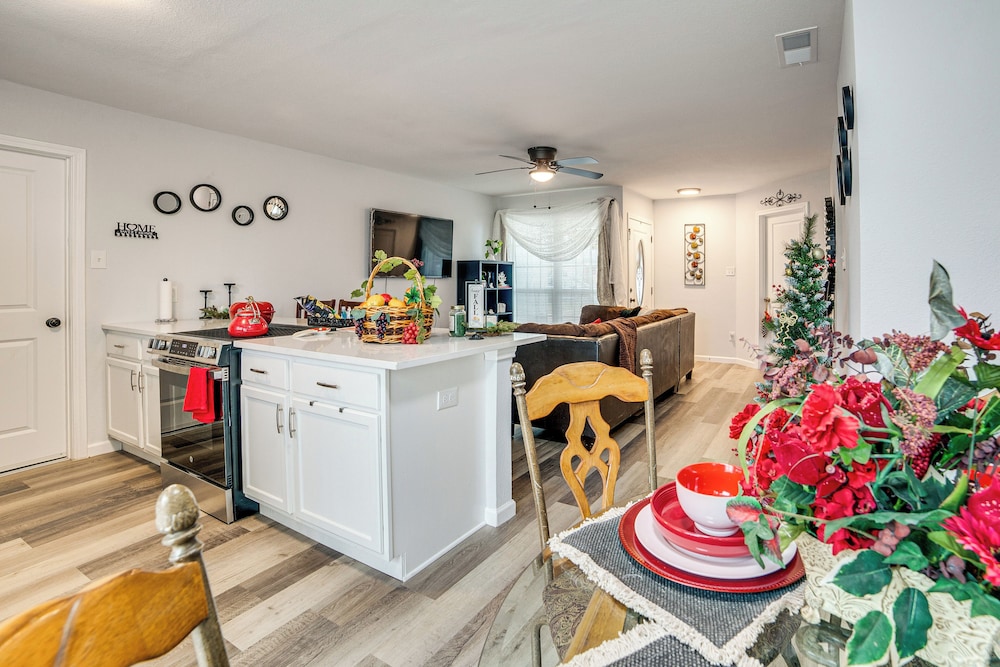 House (4 Bedrooms) photo 2