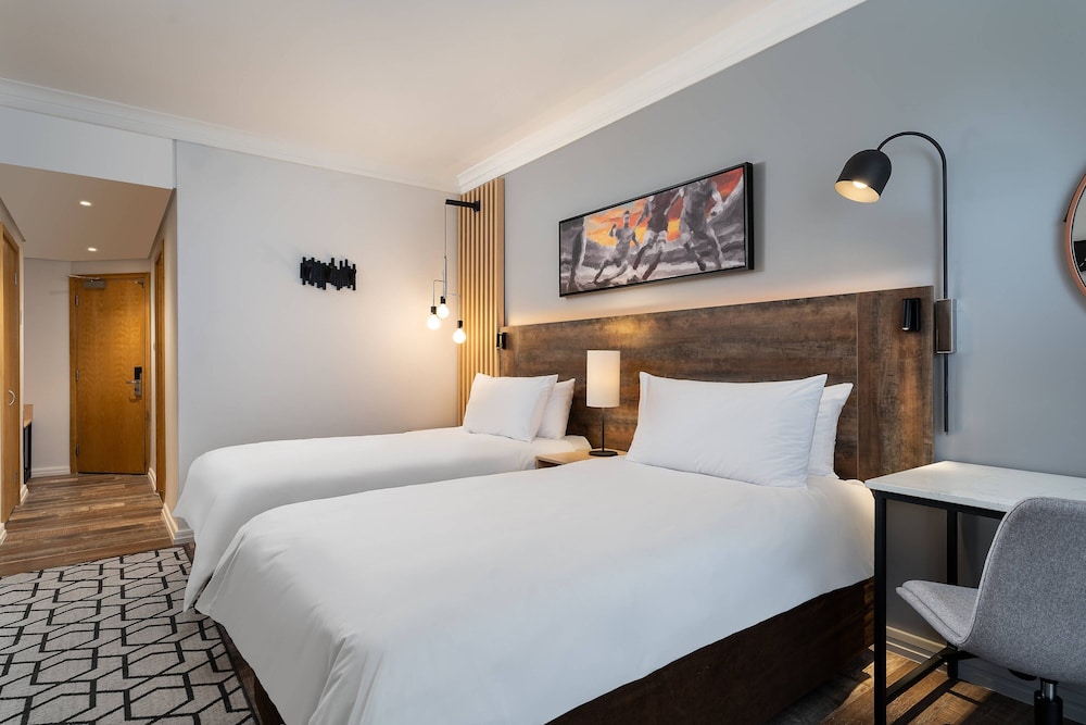 Room, 2 Twin Beds - Photo 14