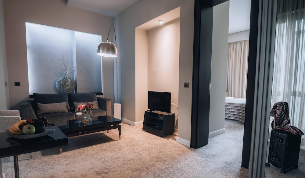 Grand De Luxe Suite photo 1