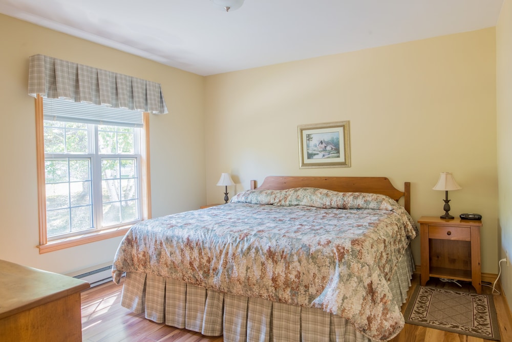 Standard Cottage, 2 Bedrooms, Non Smoking (Deluxe 2 Bedroom 2 Bathroom Cottage)
