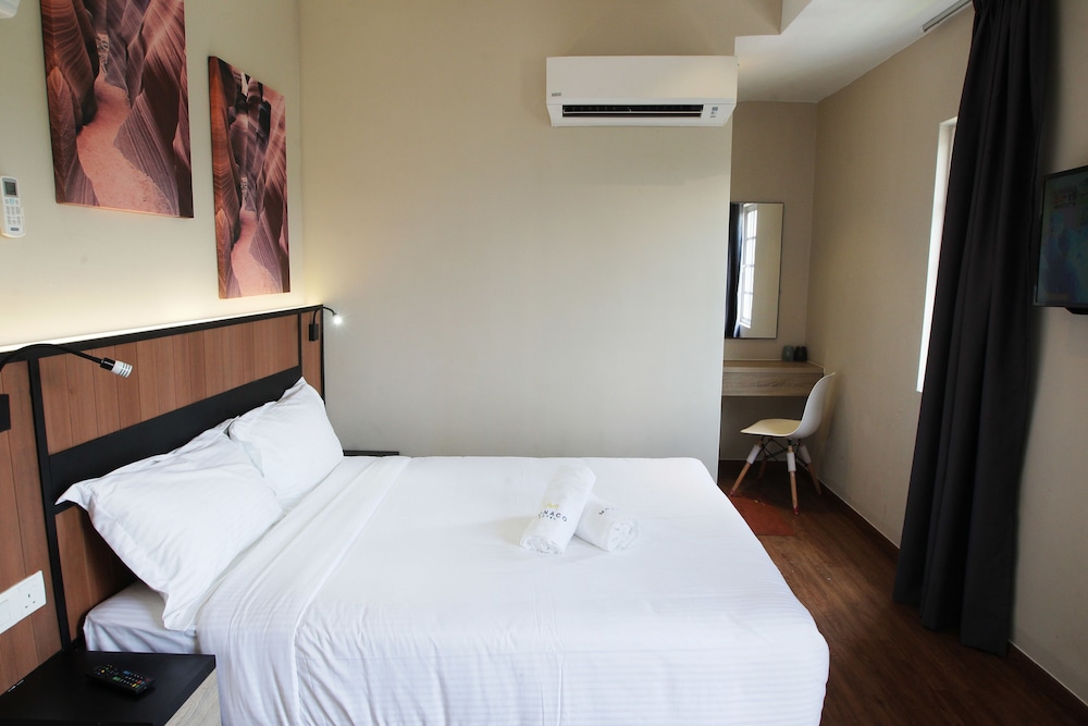 Deluxe Double Room - Photo 2