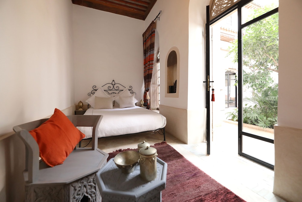 Luxury Studio Suite (Suite Bulbul)