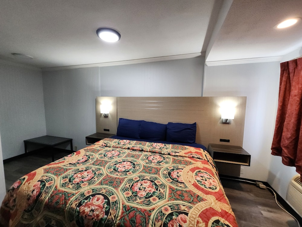 Premium Room, 1 King Bed photo 1