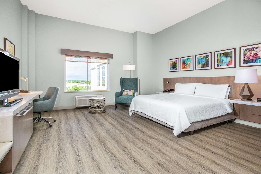 Room, Accessible photo 1