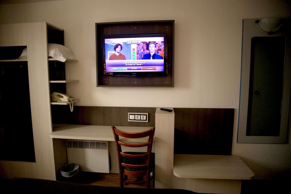 Double Room - Photo 2