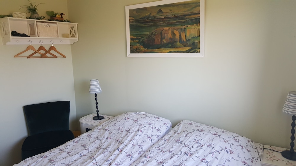 Economy Double Room, Shared Bathroom (Room 2) photo 3