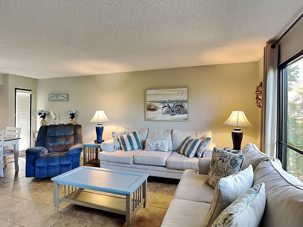 Condo, Multiple Beds, Balcony (Villa 2301 - No Pets)