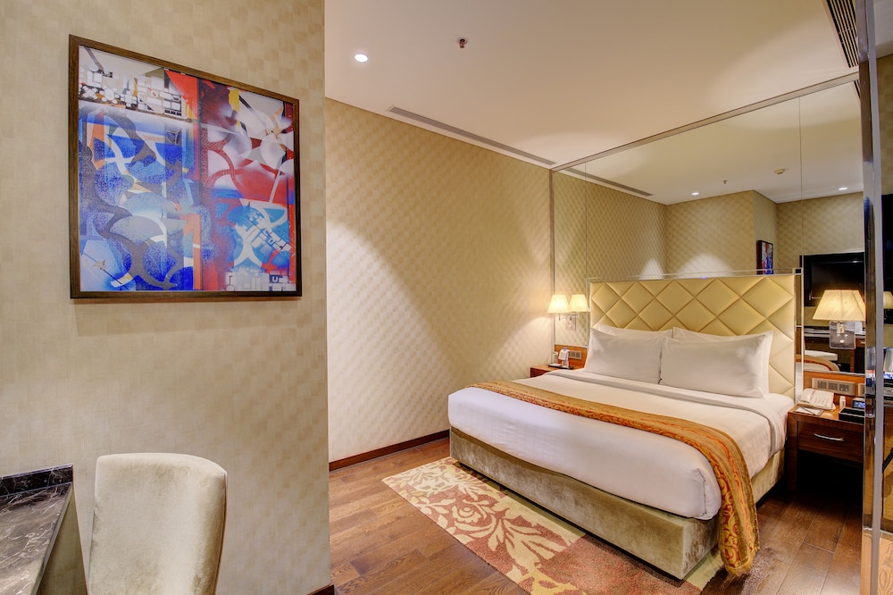 Comfort Queen Room photo 3