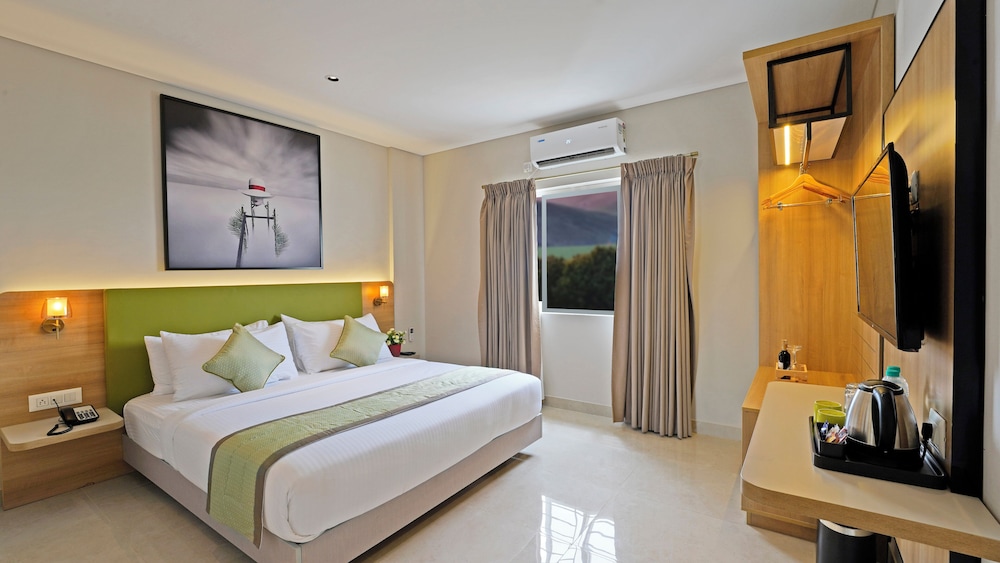 Executive Room - Photo 1