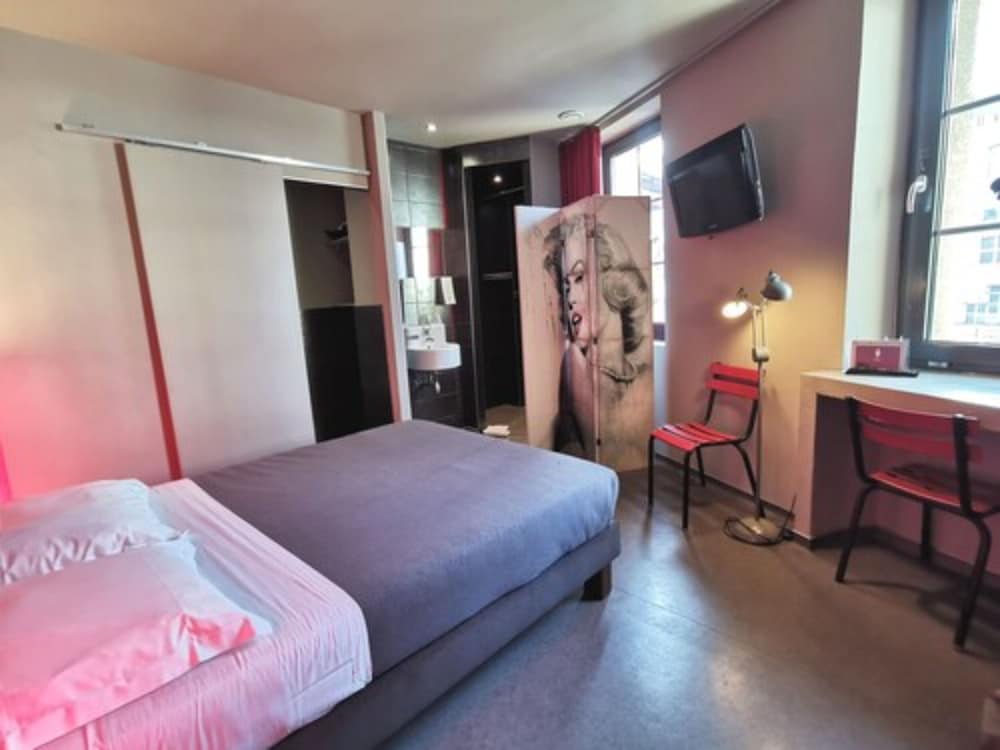 Standard Double Room Single Use photo 1