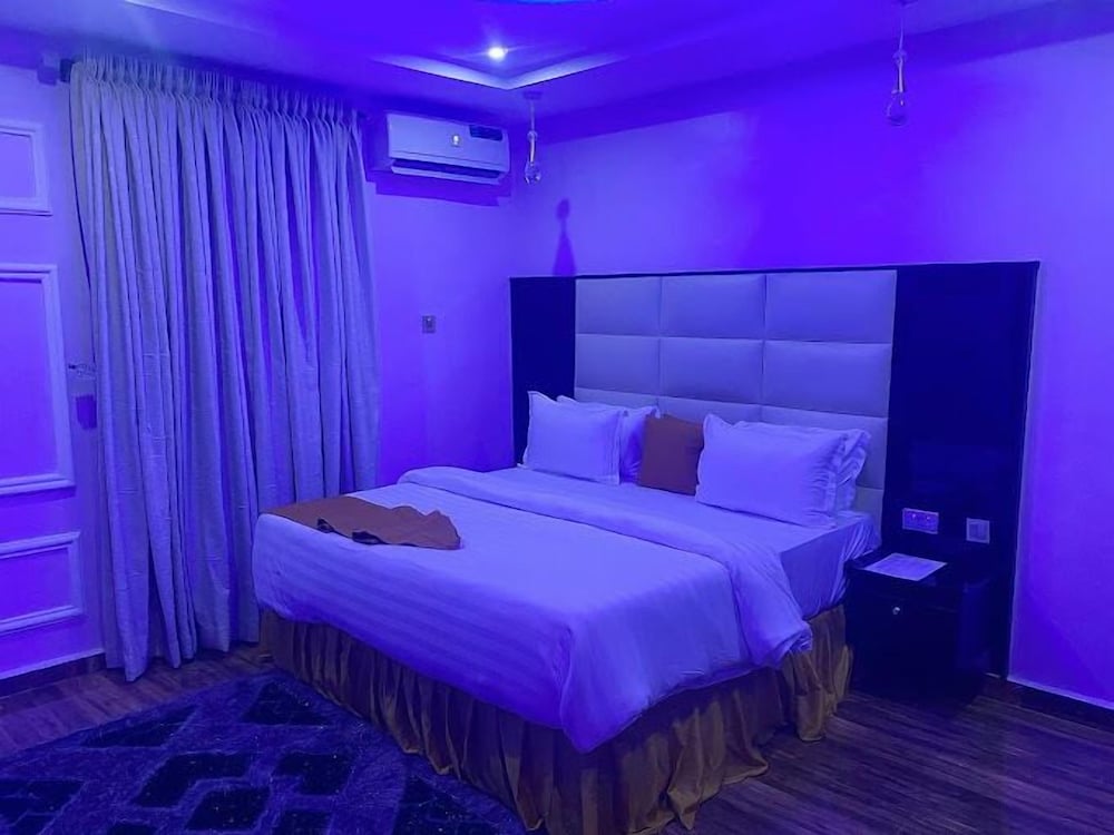 Deluxe Room, Balcony, City View photo 1