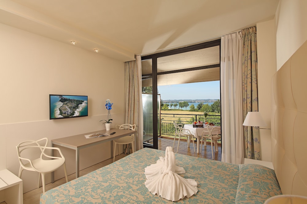 Design Double Room - Photo 6