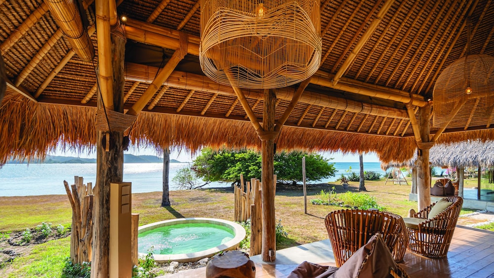 Beach Plunge Family Villa - Photo 21