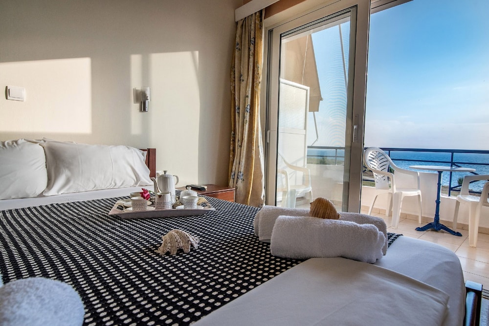 Family Apartment, Sea View (for 4) photo 2