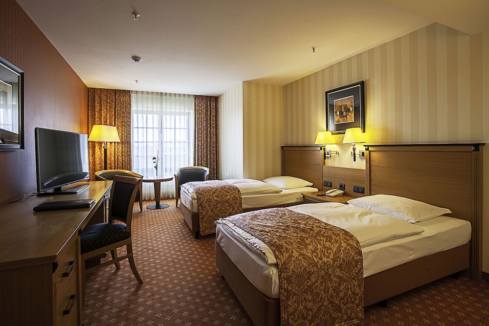 Classic Twin Room - Photo 1