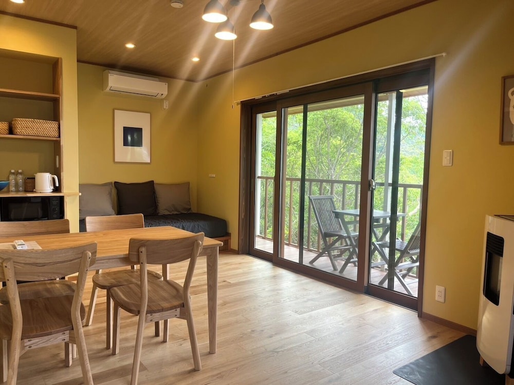 Chalet Azur, Sea View, with Private Sauna, Non smoking