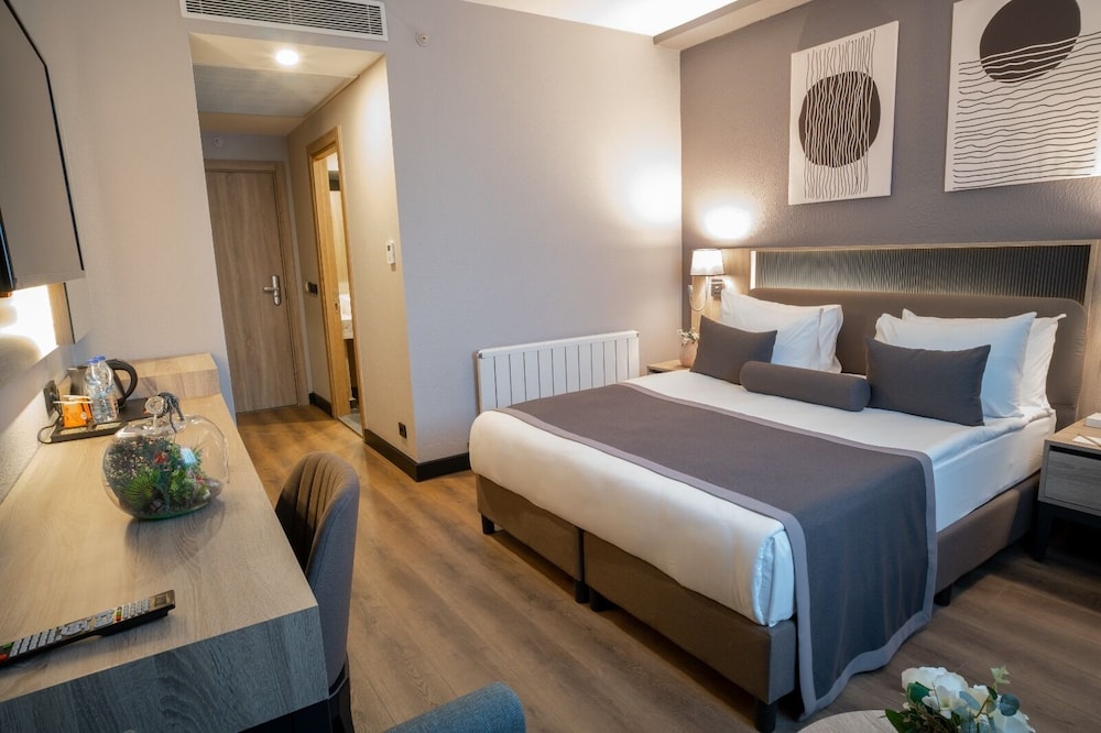 Standard Double Room photo 2