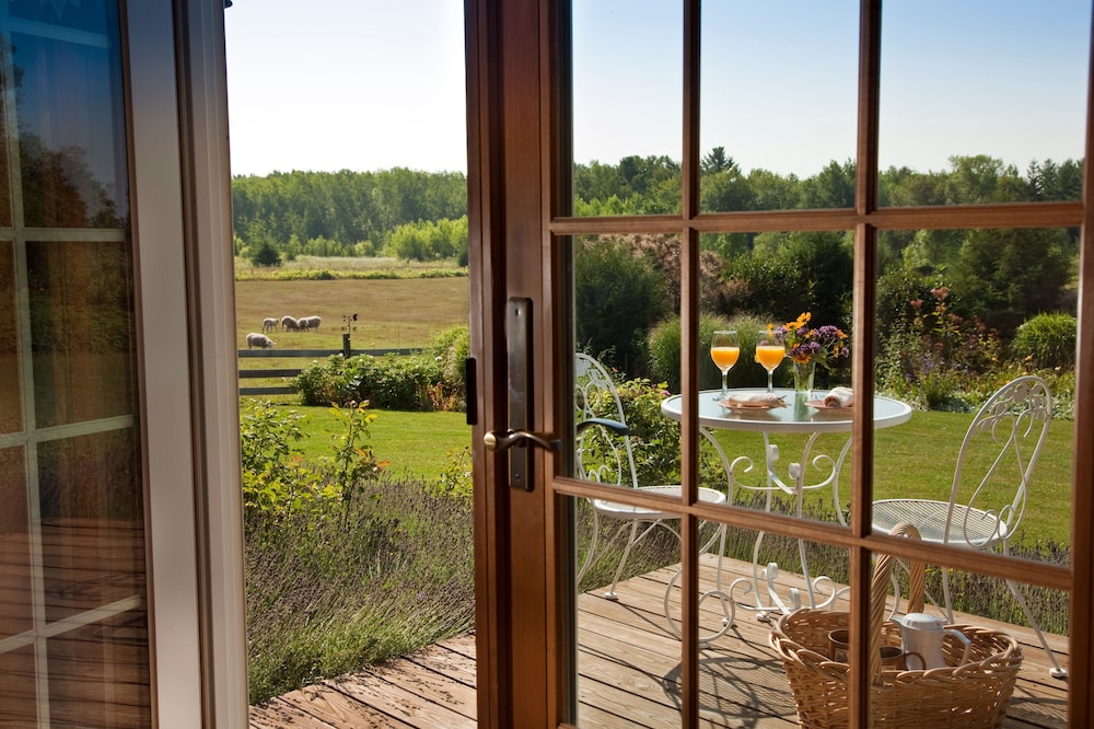 Stables Suite photo 2