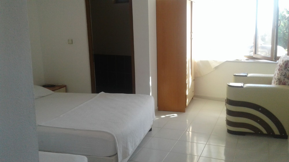 Standard Triple Room photo 1