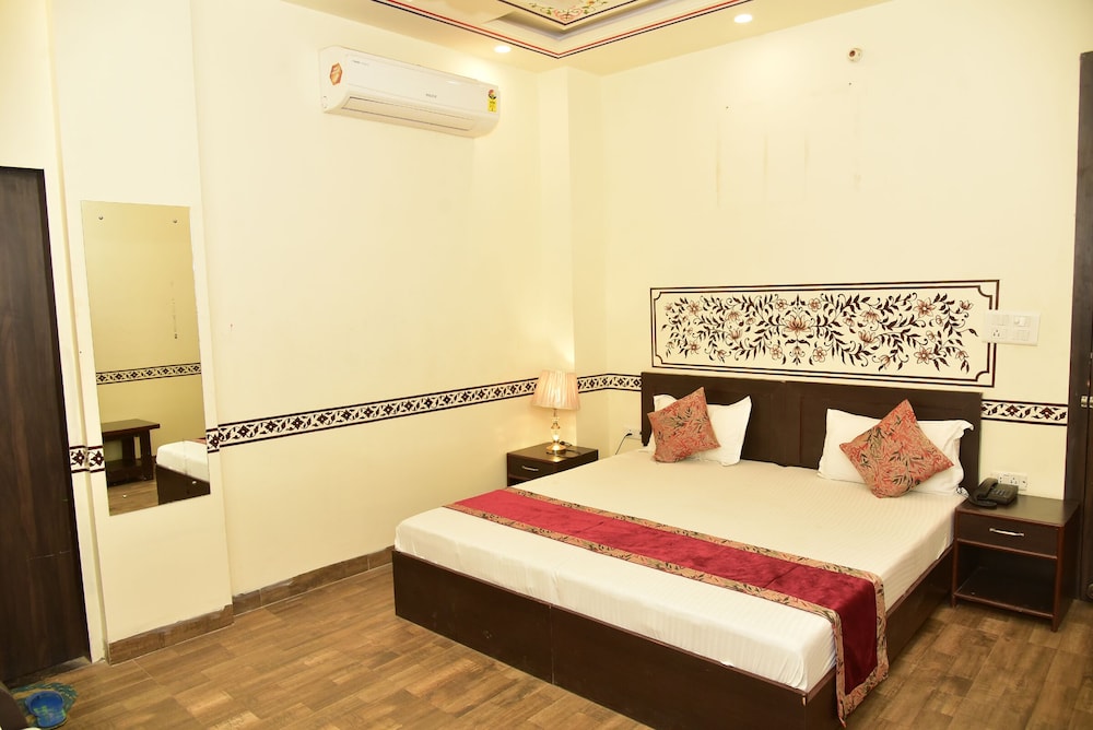 Deluxe Room - Photo 3