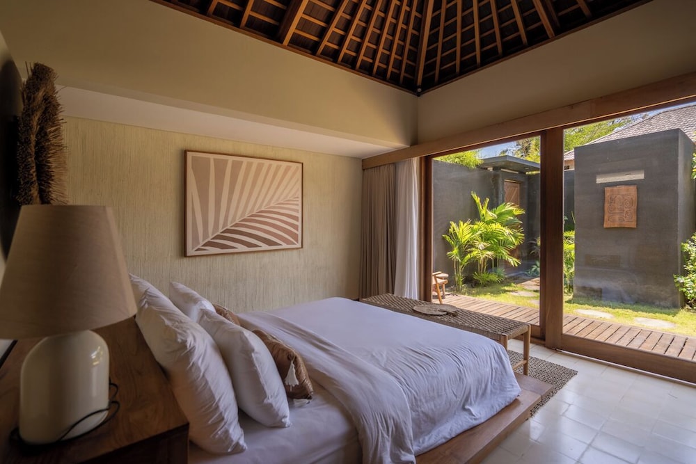 Two Bedroom Pool Villa - Photo 2