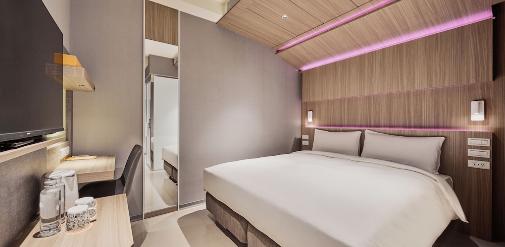 Available room