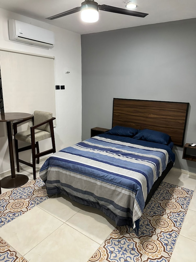 Basic Room, 1 Double Bed photo 3